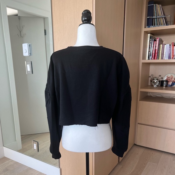 Playboy X Missguided | Playboy Logo Print Cropped Sweatshirt | Size 4 | Black - Picture 2 of 6